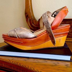 Carlie Seam Frye Wedge Sandals
